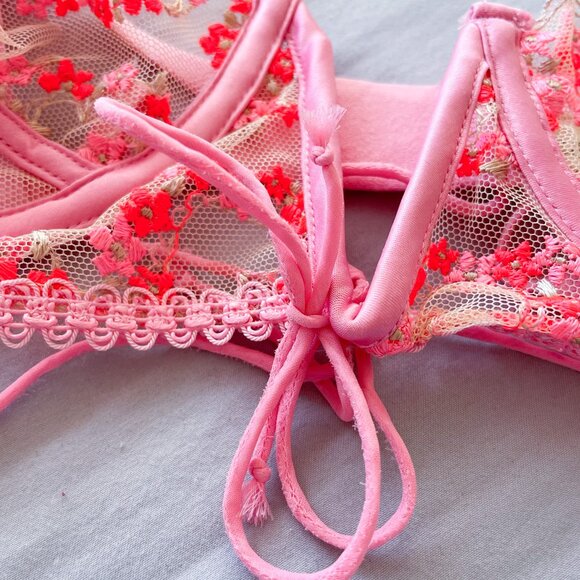 For Love and Lemons • Floral Pink Lace Love Bouquet Sheer Embroidered Bra • M - Picture 9 of 13